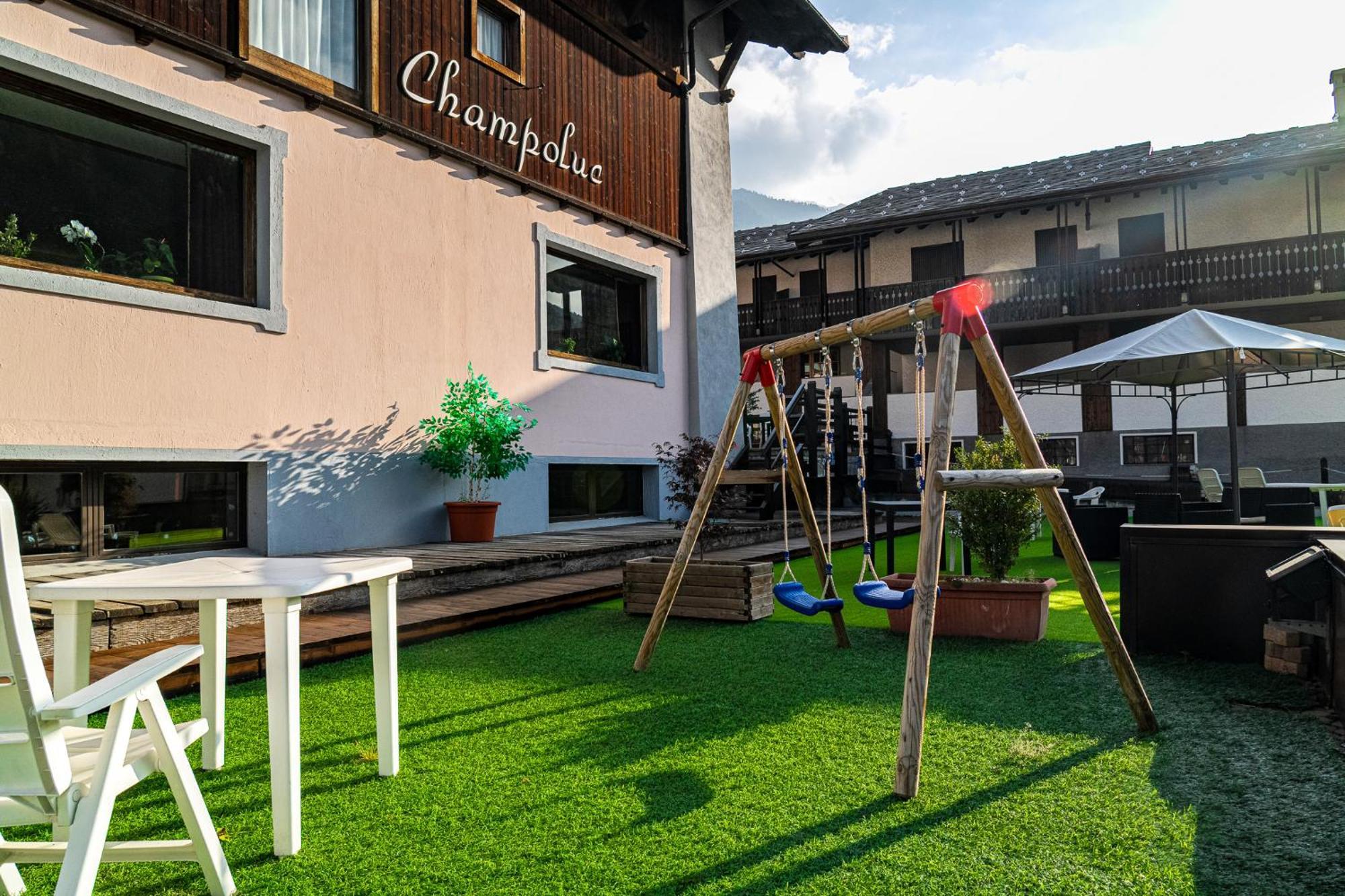 Hotel De Champoluc Exterior foto